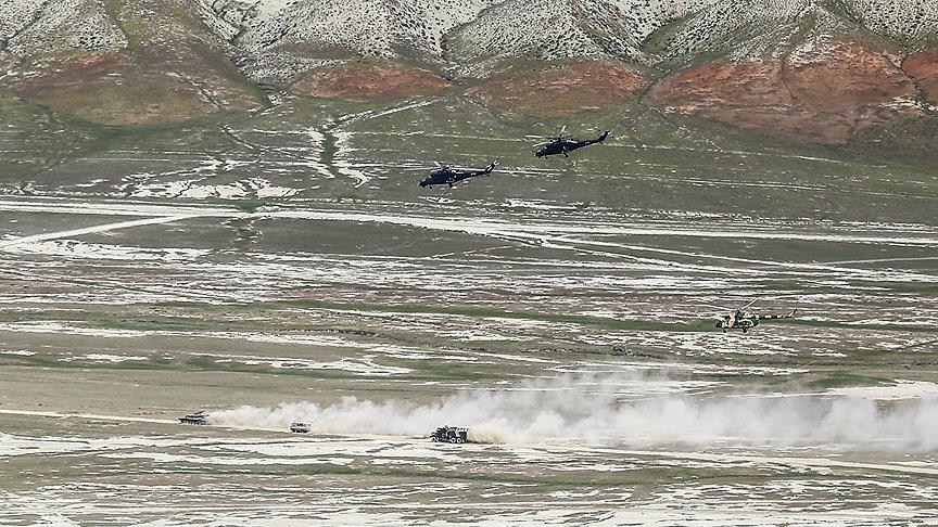Türkiye-Azerbaycan askeri tatbikatı savaş sahnelerini aratmadı