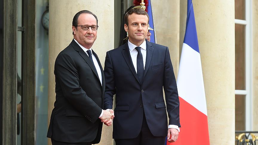 Macron görevi Hollande'dan devraldı