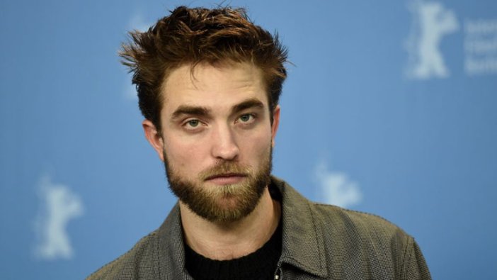 Ünlü oyuncu Robert Pattinson korona virüse yakalandı