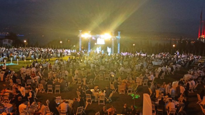 1500 kişilik düğün yapan AKP'li vekilden skandal savunma: Ben Ağrılıyım, gelene gelme diyemem