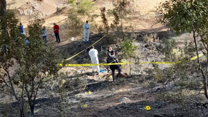 Antalya'daki orman yangınında yanmış erkek cesedi bulundu