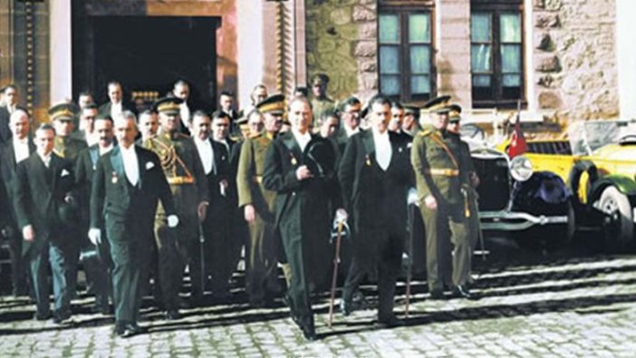 Tarihçi Sinan Meydan anlattı: Atatürk, cumhuriyeti kimlerden okudu