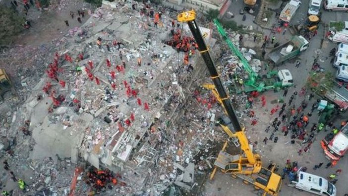 İzmir depreminde birçok kişiye mezar olan Rıza Bey Apartmanı hakkında flaş iddia 