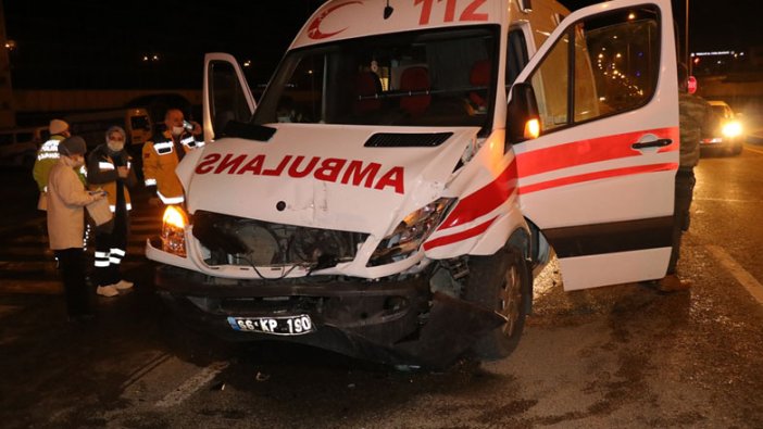 Yozgat'ta hamile kadın kaza yapan ambulansta bebek dünyaya getirdi