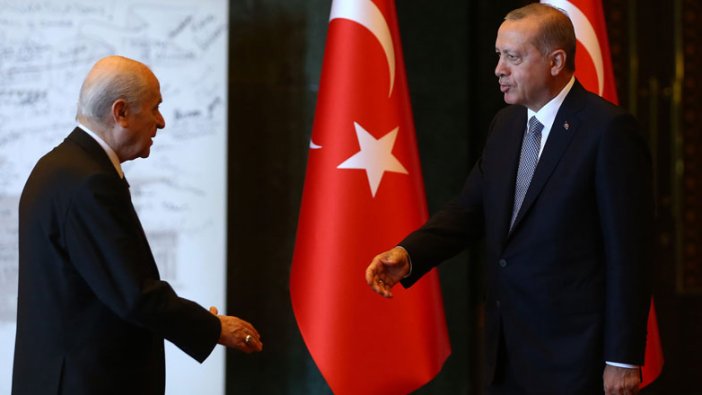 Erdoğan ile Bahçeli anlaştı! Yeni anayasa ekibini Prof. Yavuz Atar oluşturacak 