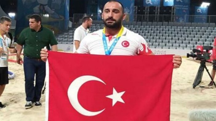 Beşiktaşlı Milli güreşçi Ufuk Yılmaz dünya şampiyonu!
