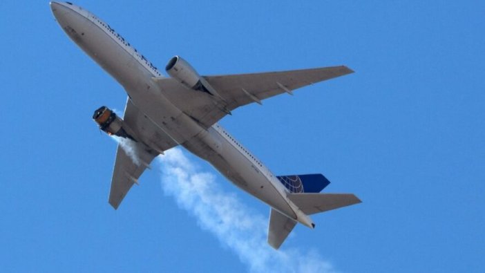 Korku dolu anlar! 231 yolcu taşıyan uçağın motoru havada patladı