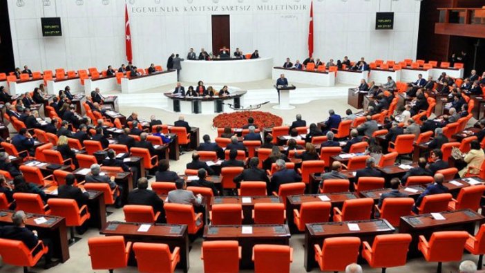 Mutasyonlu virüs önergesi AKP ve MHP oylarıyla reddedildi