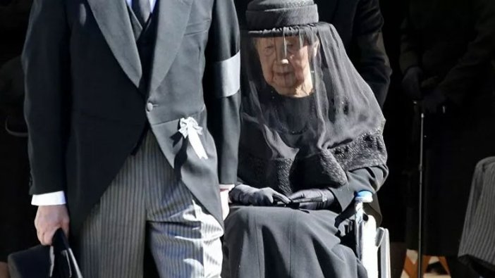 Japonya'da 97 yaşındaki Prenses Yuriko hastaneye kaldırıldı