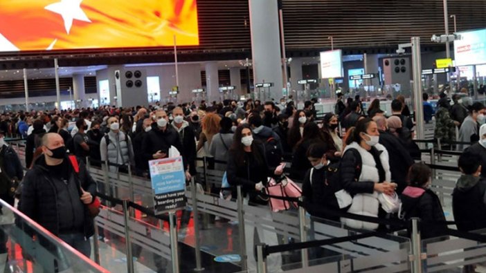 Sokağa çıkma kısıtlamasında İstanbul Havalimanı'nda yoğunluk