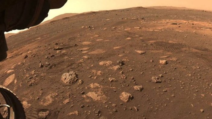 Tarihte bir ilk! NASA Mars yüzeyinden ilk ses kaydını paylaştı