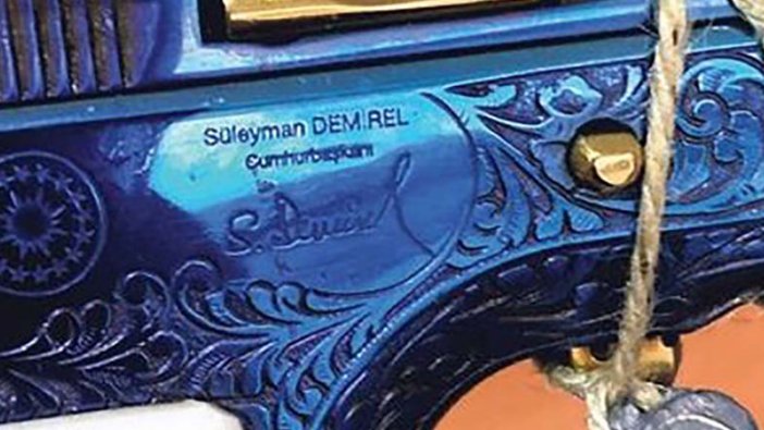 Süleyman Demirel'in silahı FETÖ operasyonunda ortaya çıktı
