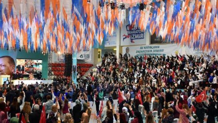 Gizli ses kayıtları elden ele dolaştırılıyor! AKP İzmir'de kaynıyor