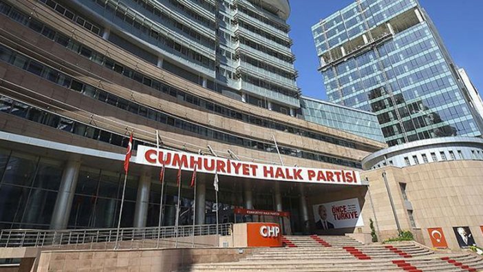 CHP'den flaş karar İstanbul'daki bütün il ve ilçe binalarını kapatıyor