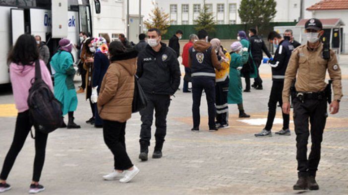 Karaman'da otobüsteki kadının testi pozitif çıktı, diğer yolcular da karantinaya alındı