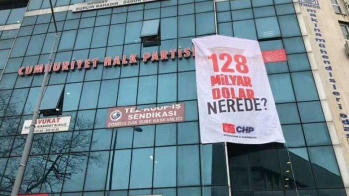 CHP'nin Zonguldak il binasındaki afişi de kaldırıldı