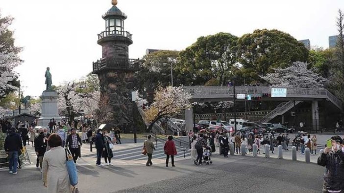 Japonya'nın Tokyo ve Osaka kentlerinde yeniden OHAL'e hazırlanılıyor