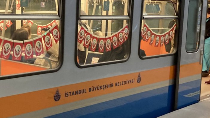 Türk bayraklarına 5 milyon lira harcandığı iddialarına İBB'den flaş yanıt