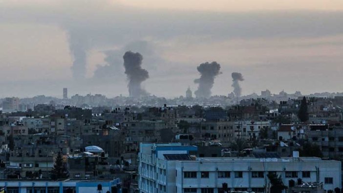 İsrail Gazze'yi bombardımana tuttu!