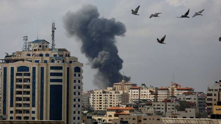 İsrail'in Gazze'ye saldırıları sürüyor! 16 yaşındaki çocuk hayatını kaybetti