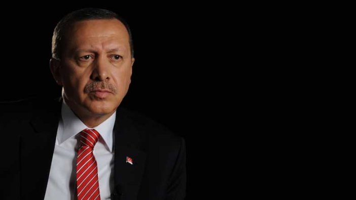 Erdoğan'ın eski danışmanından kavgada bile söylenmeyecek sözler: Zaten istenen de iktidarı paralı muhafızlara...
