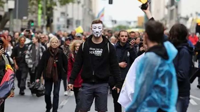 Almanya'da olaylı protesto