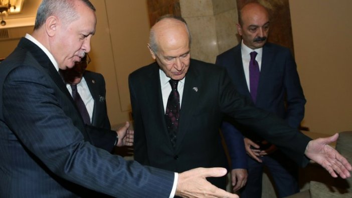 AKP'den MHP'ye bomba teklif! İşte iki partinin anlaşamadıkları konu
