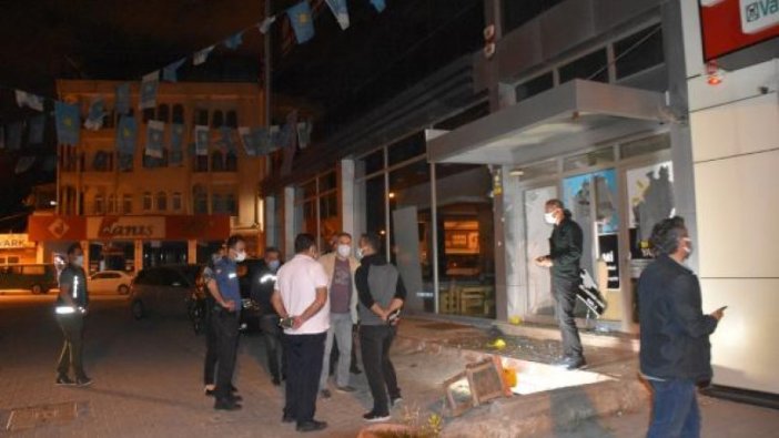 Malatya'da İYİ Parti binasına saldırı