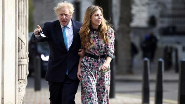 Boris Johnson, nişanlısı Carrie Symonds ile gelecek yıl evlenme kararı aldı