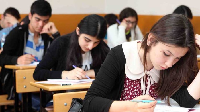 Liselere Giriş Sınavı'nda şaibe iddiaları! Öğrenci ve veliler isyan etti