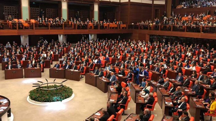 CHP'nin 'polis intiharları araştırılsın' önergesi AKP ve MHP'nin oylarıyla reddedildi
