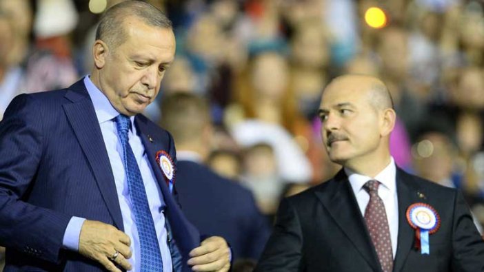 Ahmet Davutoğlu'ndan çok konuşulacak iddia! Soylu'nun koltuğunda kalması için Erdoğan'a baskı yapan kim?