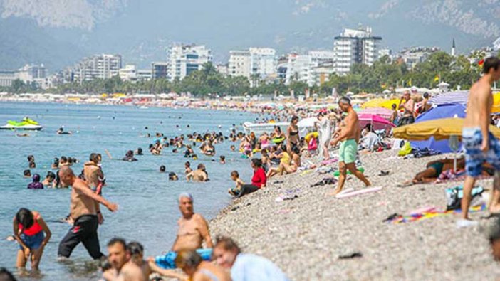 Antalya'da hava sıcaklığı 41 dereceyi gördü