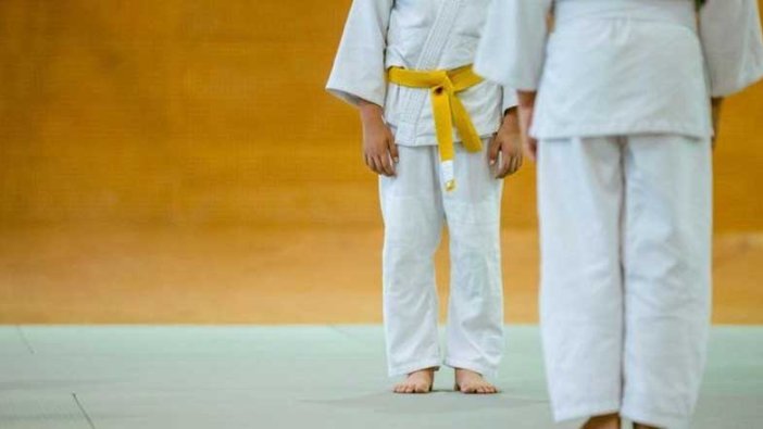 Judo sınıfında defalarca yere atılan 7 yaşındaki çocuktan kötü haber