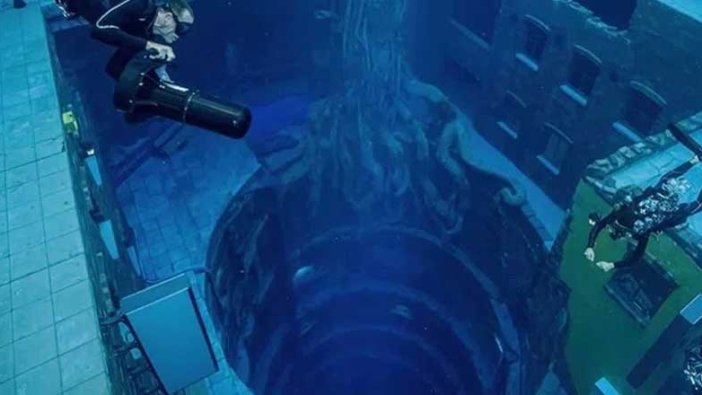 60 metre derinliğe sahip! Dünyanın en derin yüzme havuzu Dubai'de açıldı