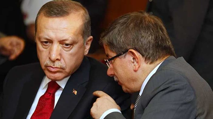 Davutoğlu'dan siyasi tansiyonu yükseltecek iddia: Mal varlığı korkusuyla ses çıkarmadı