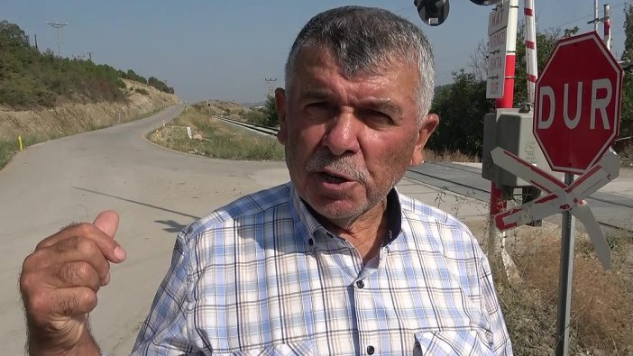 Amasya'da otomobiliyle hemzemin geçide giren Dursun Arslan, trenden son anda kurtuldu