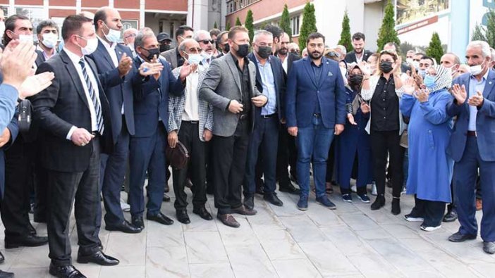 İYİ Parti'den küfreden AKP'li Belediye Başkanı Mehmet Sekmen'e suç duyurusu