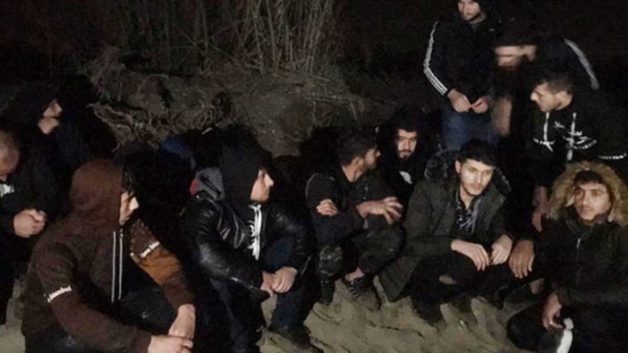 Manavgat'ta 15 kaçak göçmen saklandıkları sazlıkta yakalandı
