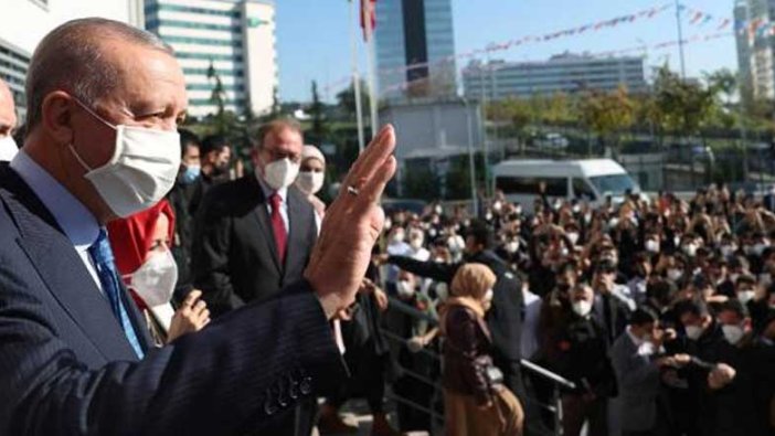 Cumhurbaşkanı Erdoğan'dan lise ziyareti