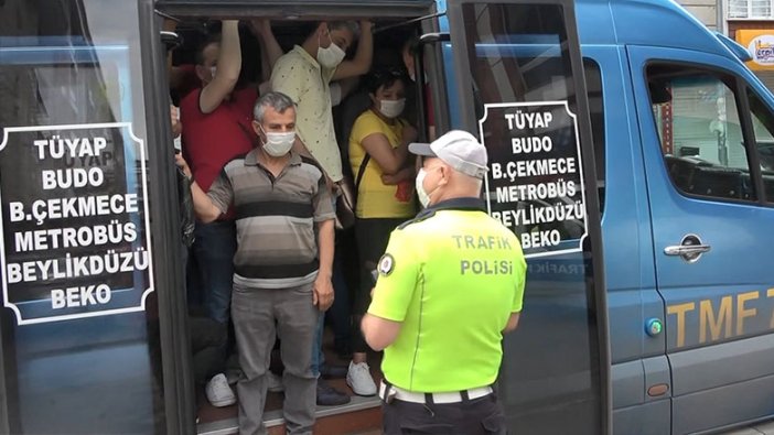 Türk polisi yakaladı: Minibüsten tam 35 kişi çıktı
