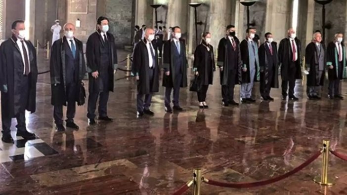 Başkanlar yürürken Feyzioğlu Anıtkabir'deydi: O görüntüler hakkında flaş açıklama