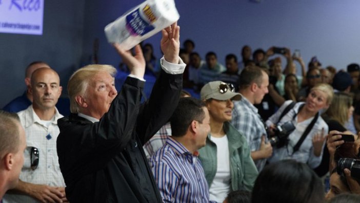 Tuvalet kağıdı fırlatmıştı... Trump o bölgeyi satmak istiyor