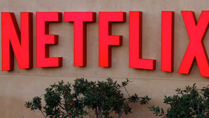 Netflix'ten Özge Özpirinçci kararı