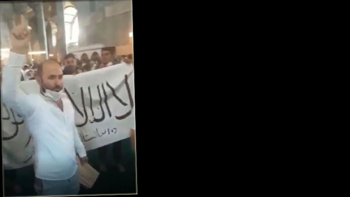 Skandal görüntüler: Terör örgütü bayrağı Ayasofya'da da açılmış
