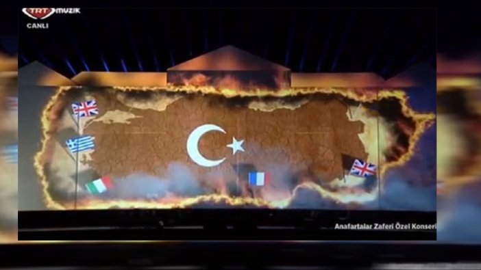 TRT'de skandal görüntüler: Türk Bayrağı'nı böyle yaktılar!