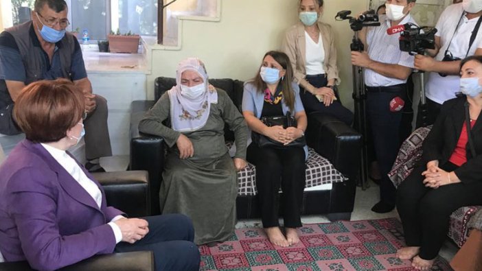 Meral Akşener'den Emine Bulut'un ailesine ziyaret
