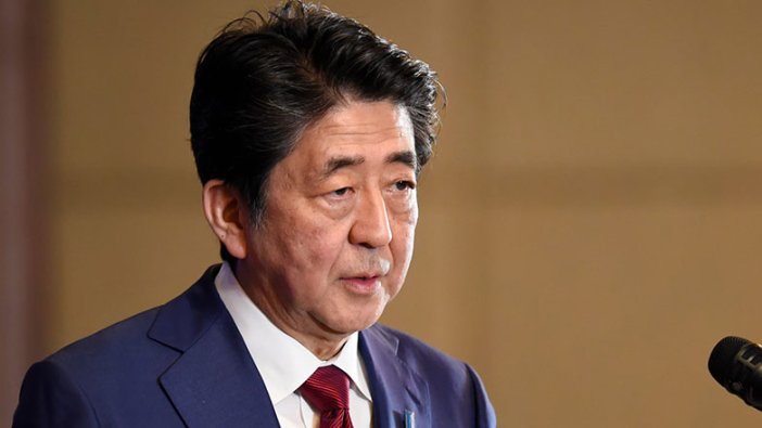 Japonya Başbakanı Shinzo Abe istifa etti.